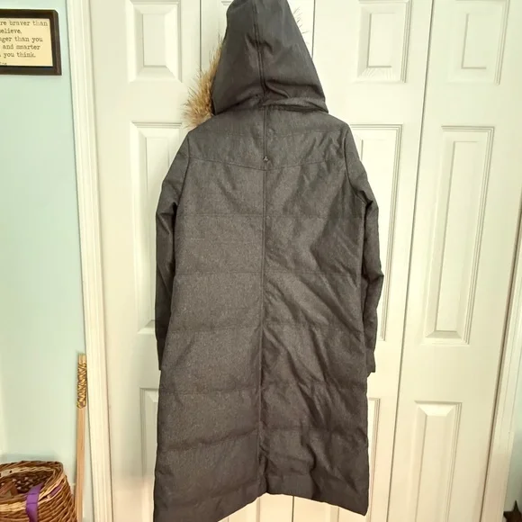🧥 prAna Women’s Long Puffer Coat with Faux-Fur Hood – Charcoal Gray – Size L/XL - Picture 3 of 5